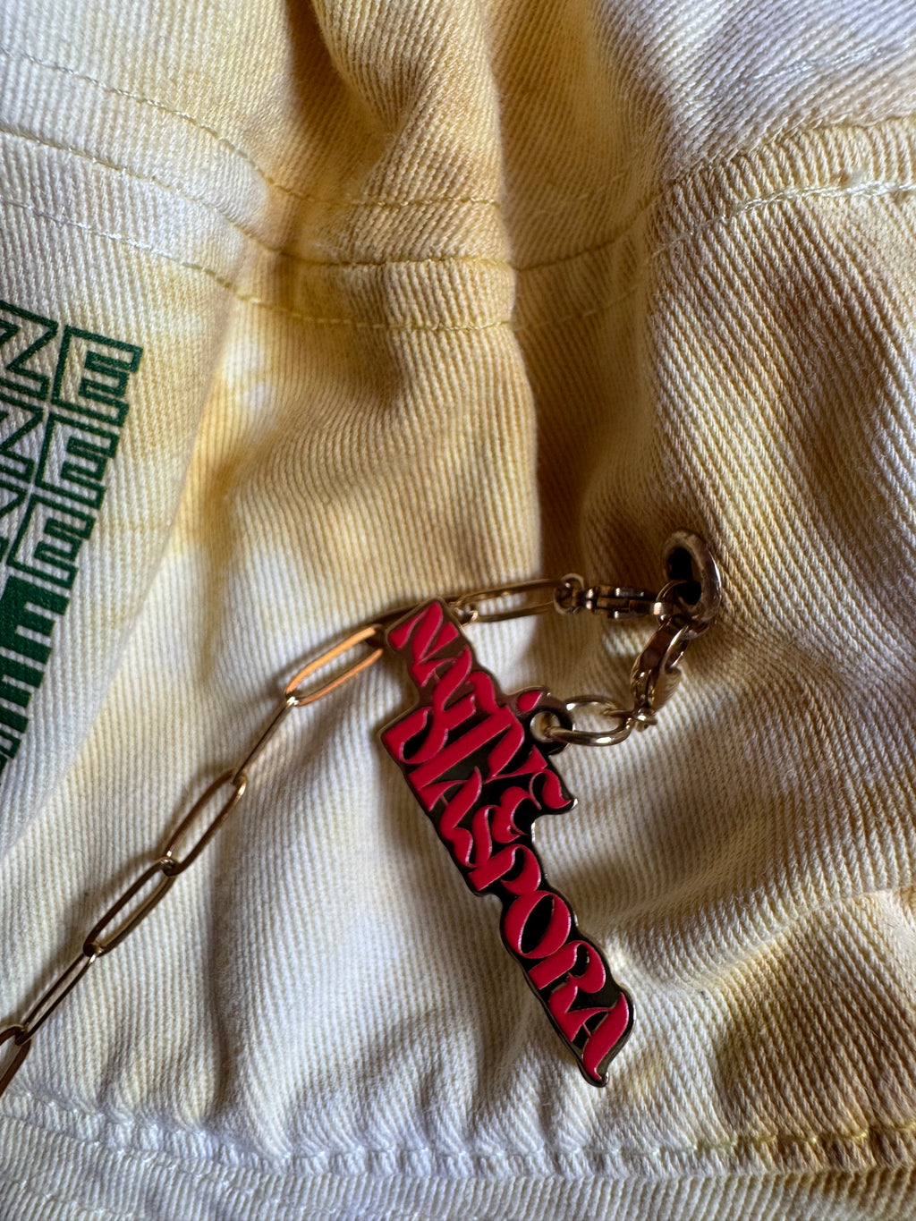 'Ōlena Tie-dyed Bucket Hat (Green)